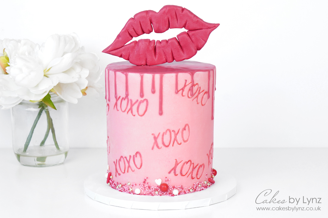 XOXO valentines kiss cake tutorial XOXO valentines kiss cake tutorial